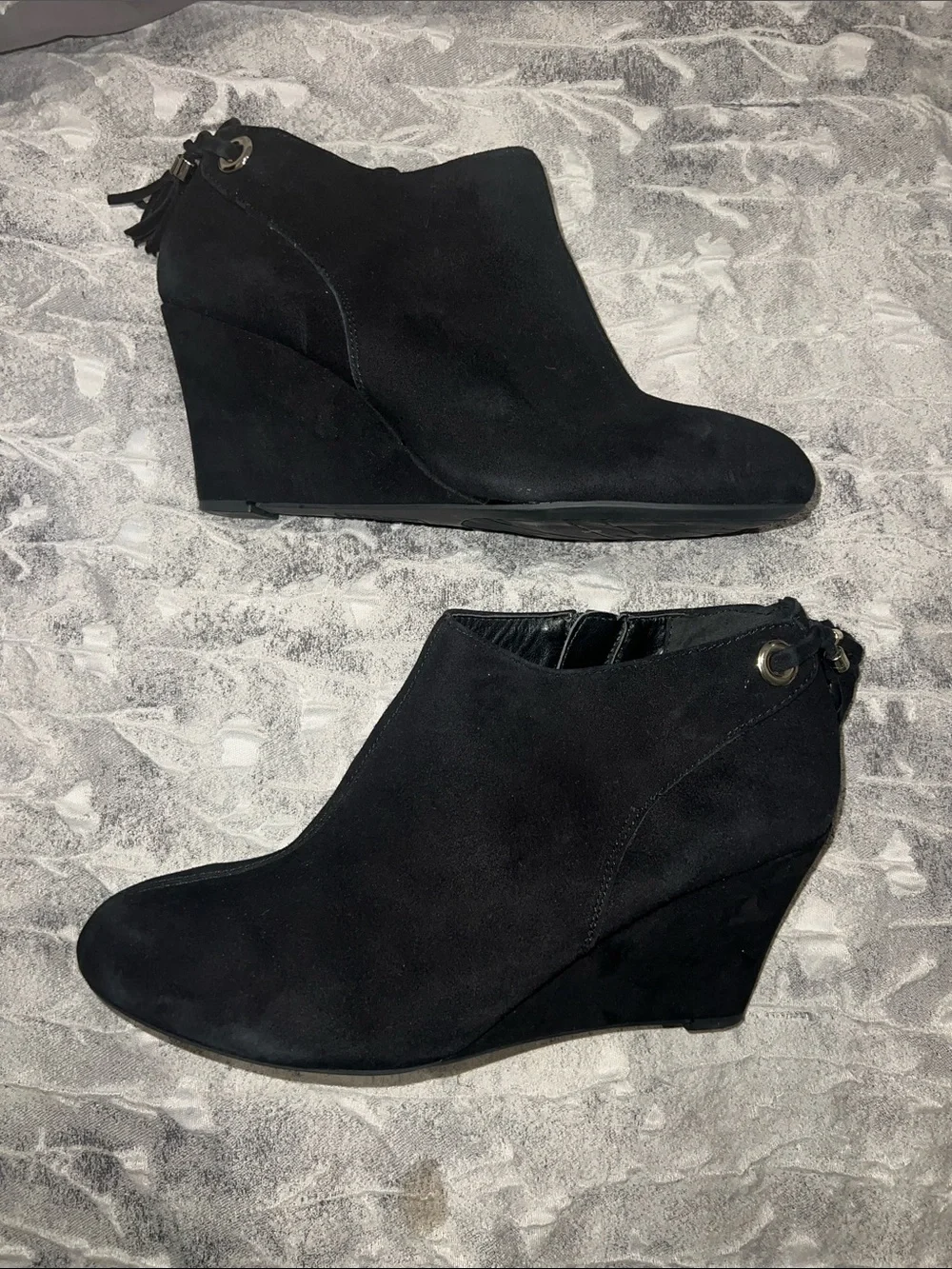 Anne Klein Black Suede Wedge Ankle Booties with Back Tassel, size 9.5